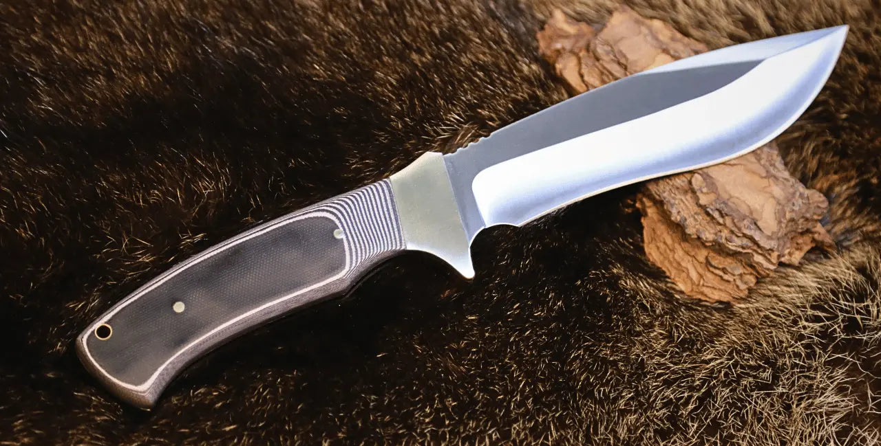 PUMA XP nomad mit Feuerstarter , G10 schwarz