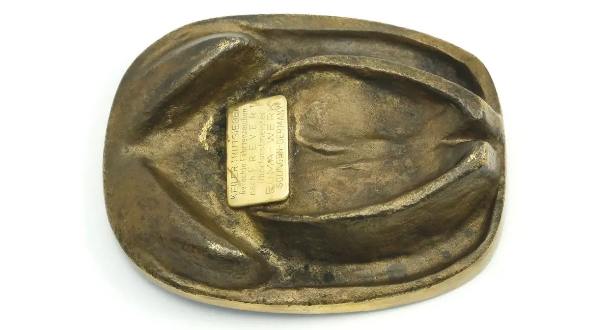PUMA Aschenbecher Keiler Trittsiegel nach Oberforstmeister FREVERT, Bronze