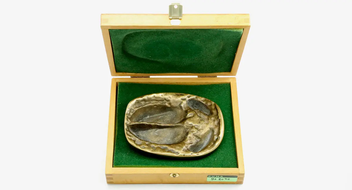 PUMA Aschenbecher Keiler Trittsiegel nach Oberforstmeister FREVERT, Bronze