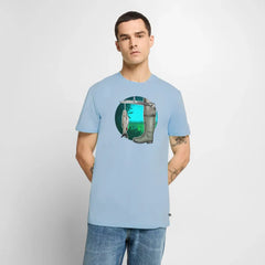 PUMA Herren Premium T-Shirt „Waagemesser – Petri Heil" - light blue
