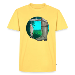 PUMA Herren Premium T-Shirt „Waagemesser – Petri Heil" - sky yellow