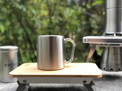 nCamp Karabinerbecher, isolierte Tasse